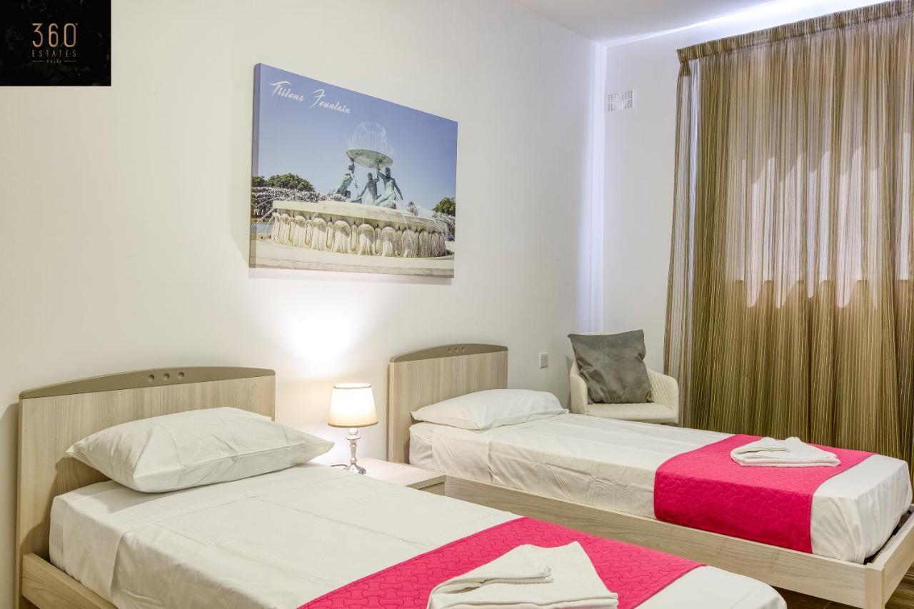 Lux Sea Front Penthouse With Breathtaking Views In St Pauls By 360 Estates Appartement St. Paul's Bay Buitenkant foto