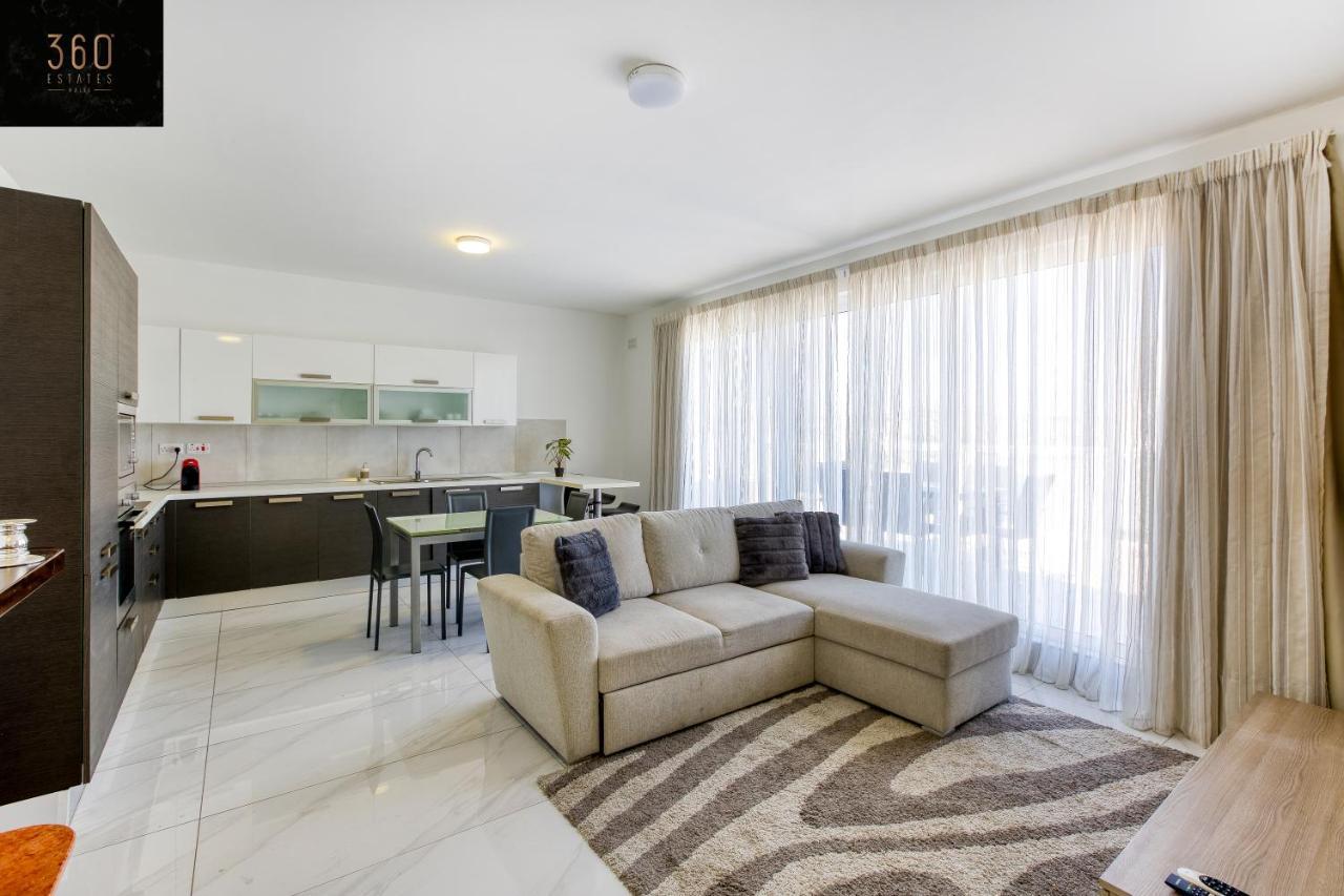 Lux Sea Front Penthouse With Breathtaking Views In St Pauls By 360 Estates Appartement St. Paul's Bay Buitenkant foto