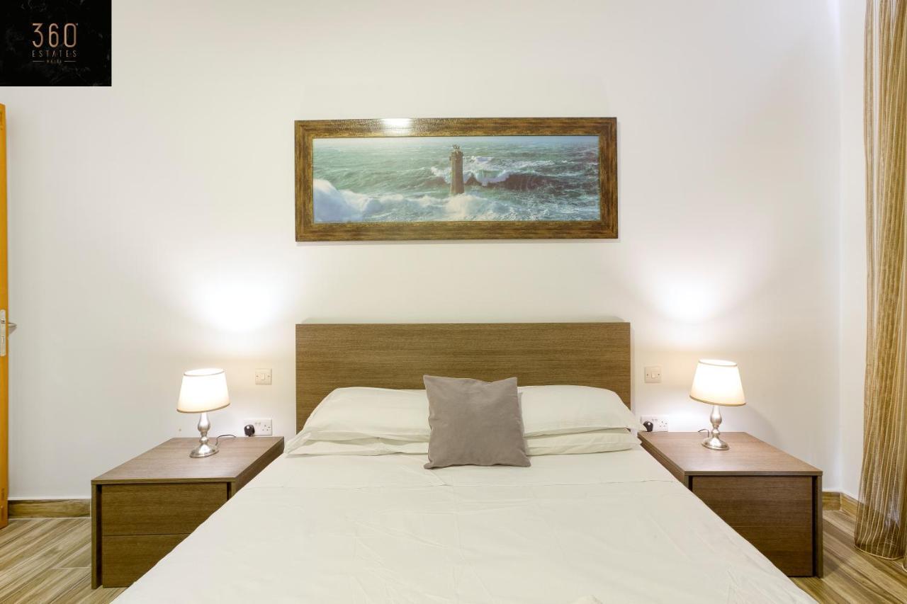 Lux Sea Front Penthouse With Breathtaking Views In St Pauls By 360 Estates Appartement St. Paul's Bay Buitenkant foto