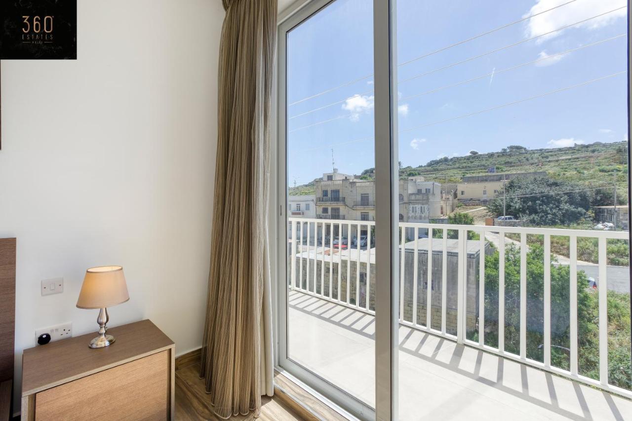 Lux Sea Front Penthouse With Breathtaking Views In St Pauls By 360 Estates Appartement St. Paul's Bay Buitenkant foto